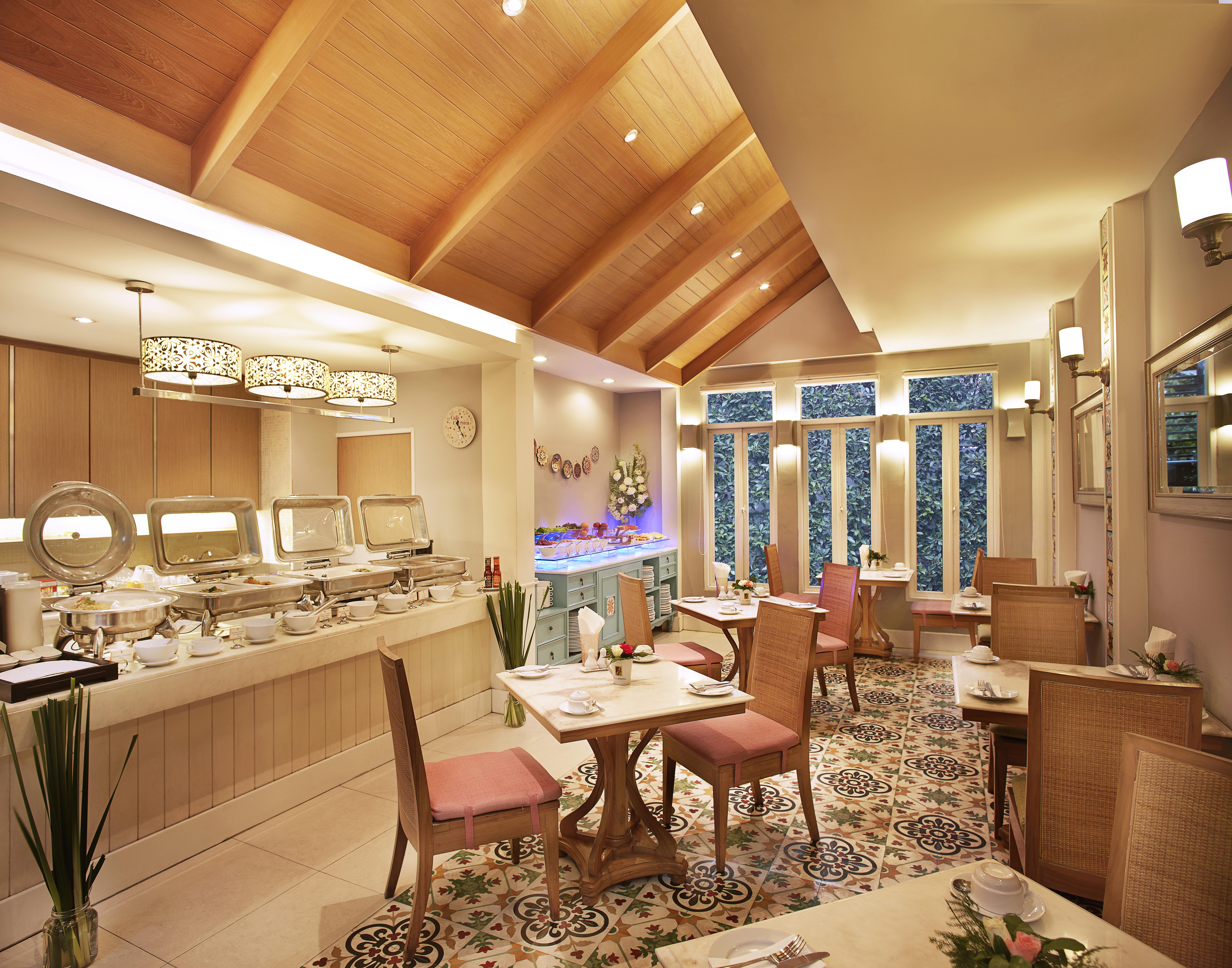 Отель La Petite Salil Sukhumvit Thonglor 1 Бангкок Экстерьер фото